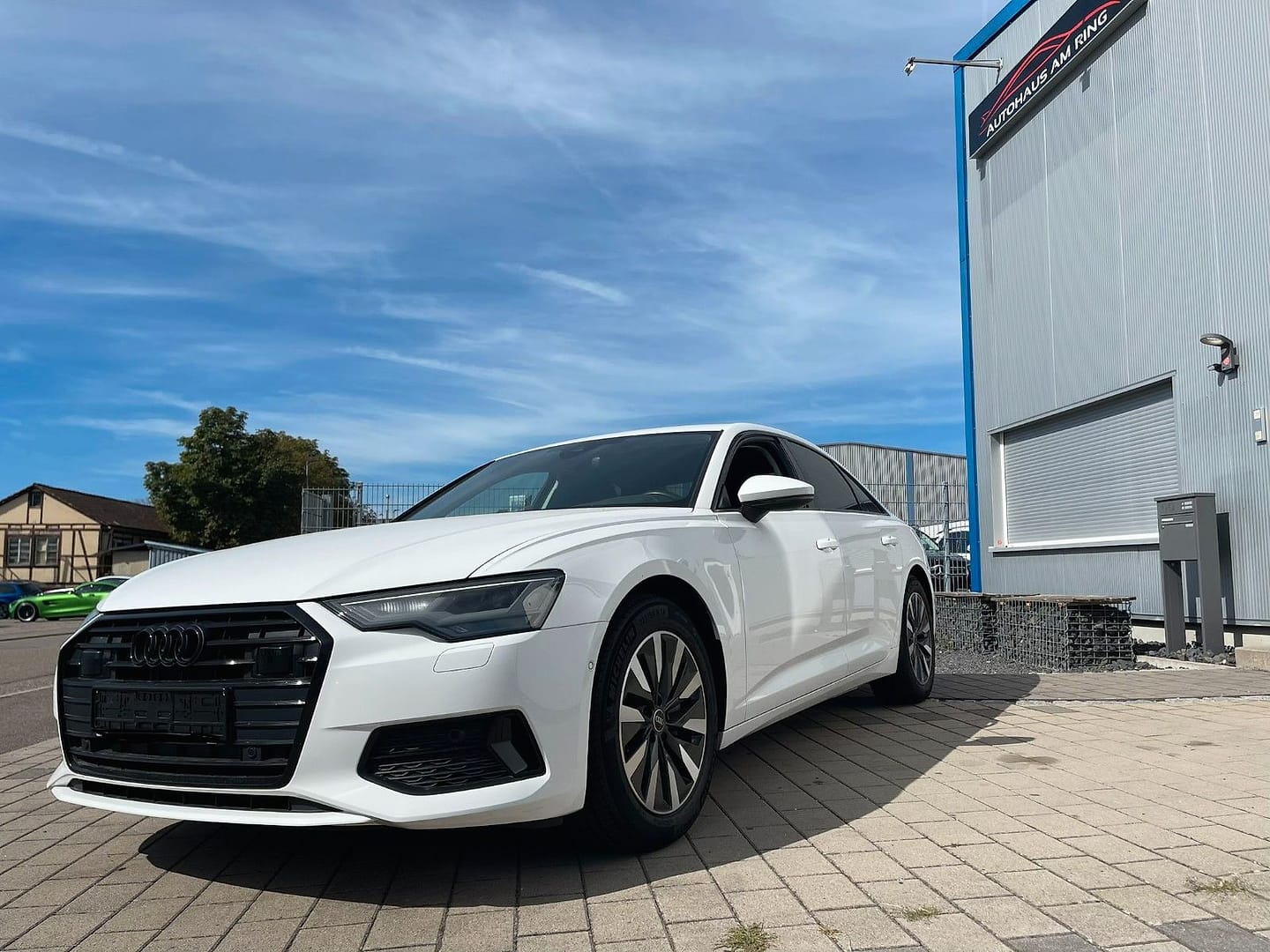Audi A6 Lim. 40 TDI quattro basis, schräg von vorn