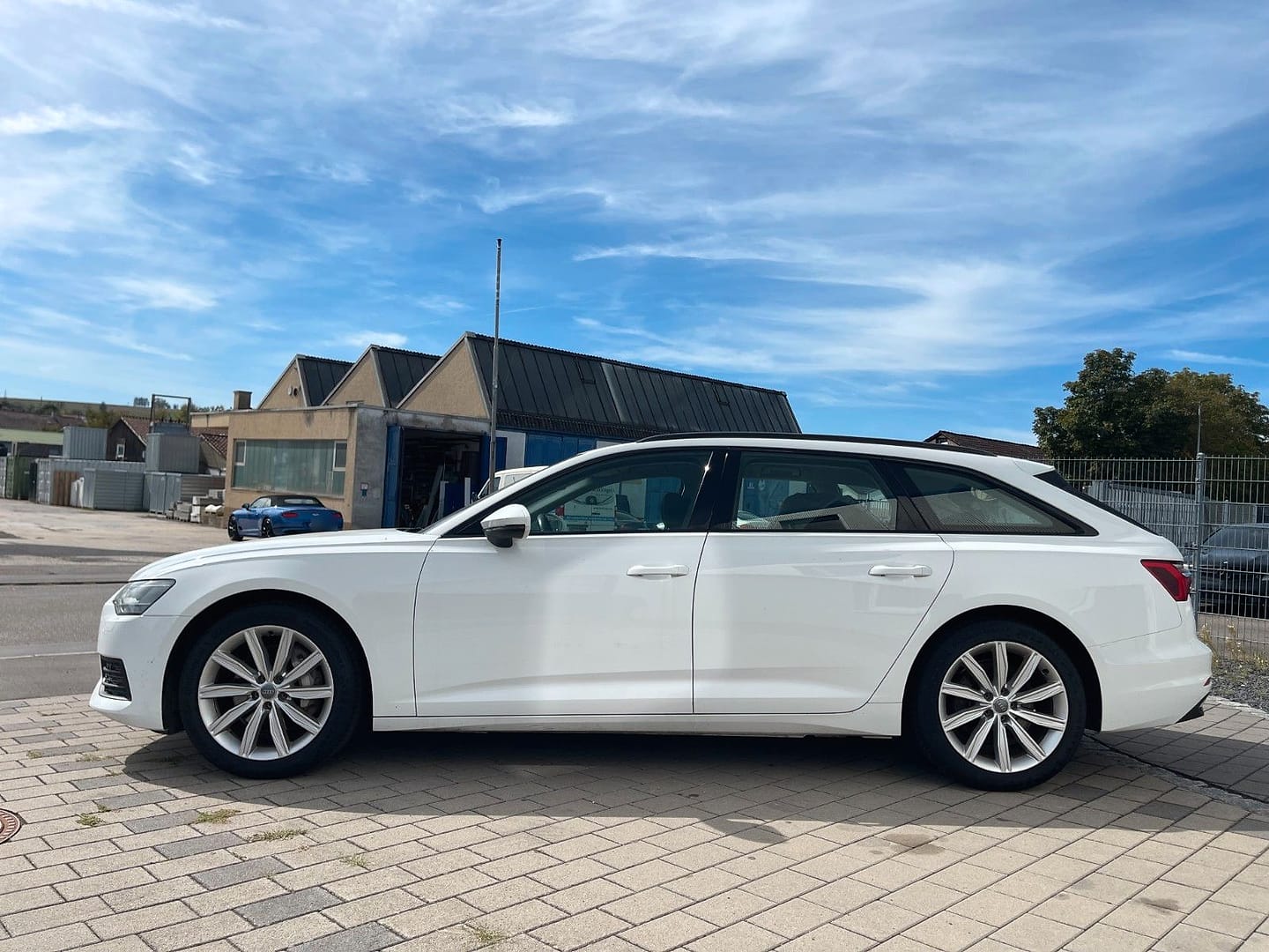 Audi A6 Avant 45 TDI quattro sport, Seitenansicht