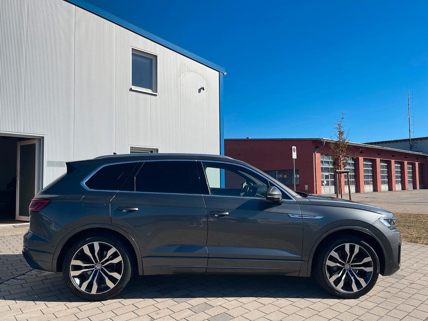 Volkswagen Touareg R-Line 4MOTION, Seitenansicht