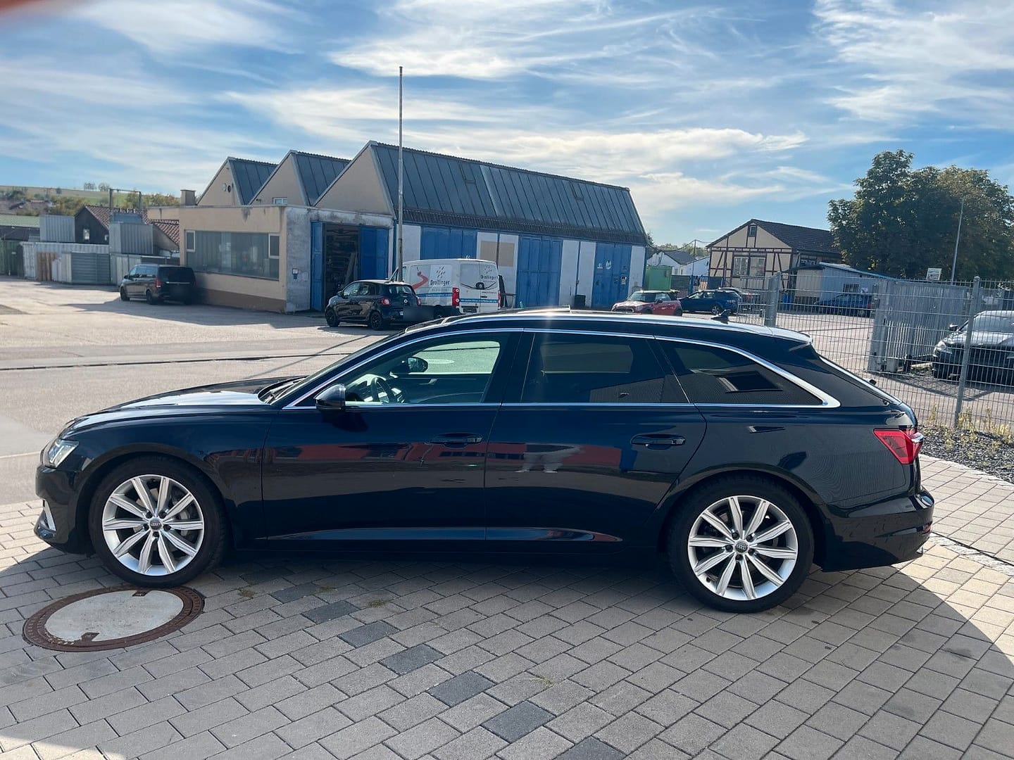 Audi A6 Avant 50 TDI quattro sport, Seitenansicht