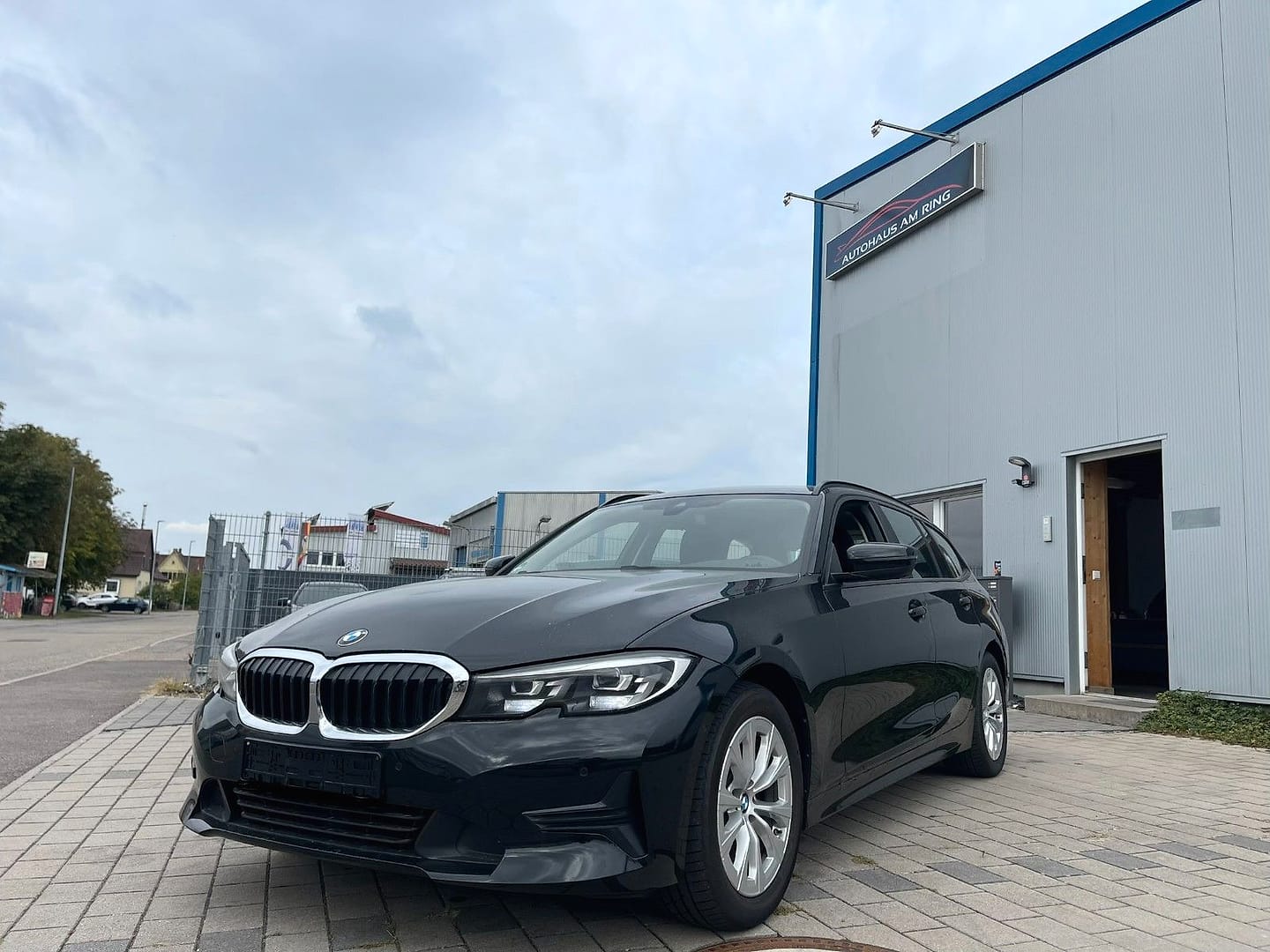 BMW 320 d Touring Advantage, Foto 3 aus dem Inserat