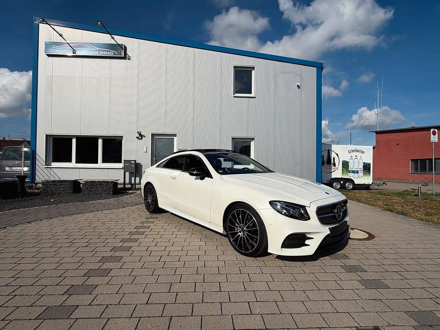 Mercedes-Benz E 300 Coupe AMG PANO Burmesta 20 Zoll, Foto 1 aus dem Inserat